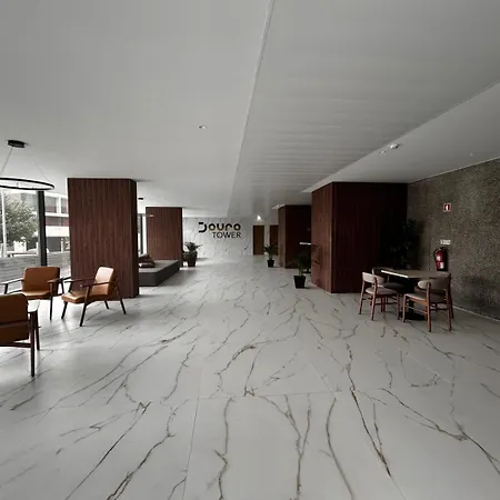 Апартаменты New Douro 901 Mezzanini With Parking *